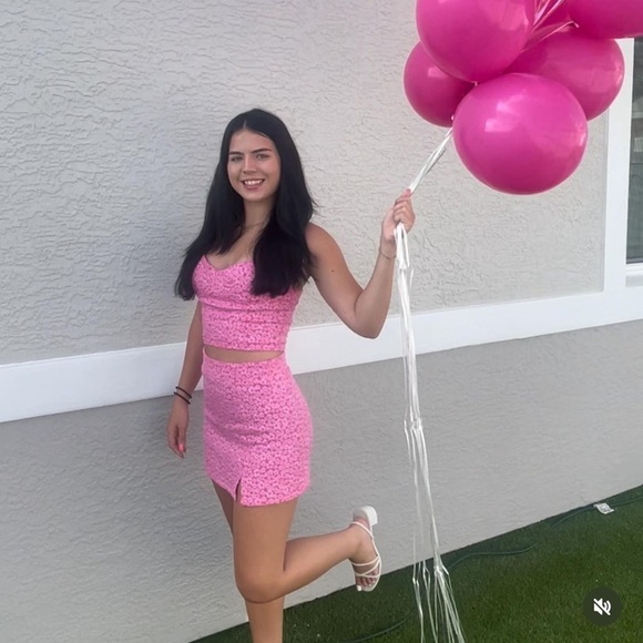 Matching set - Picture 3 of 5